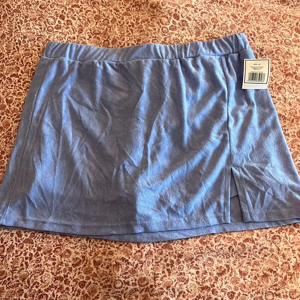NWT Two-Piece Set 🩶 - Picture 4 of 7